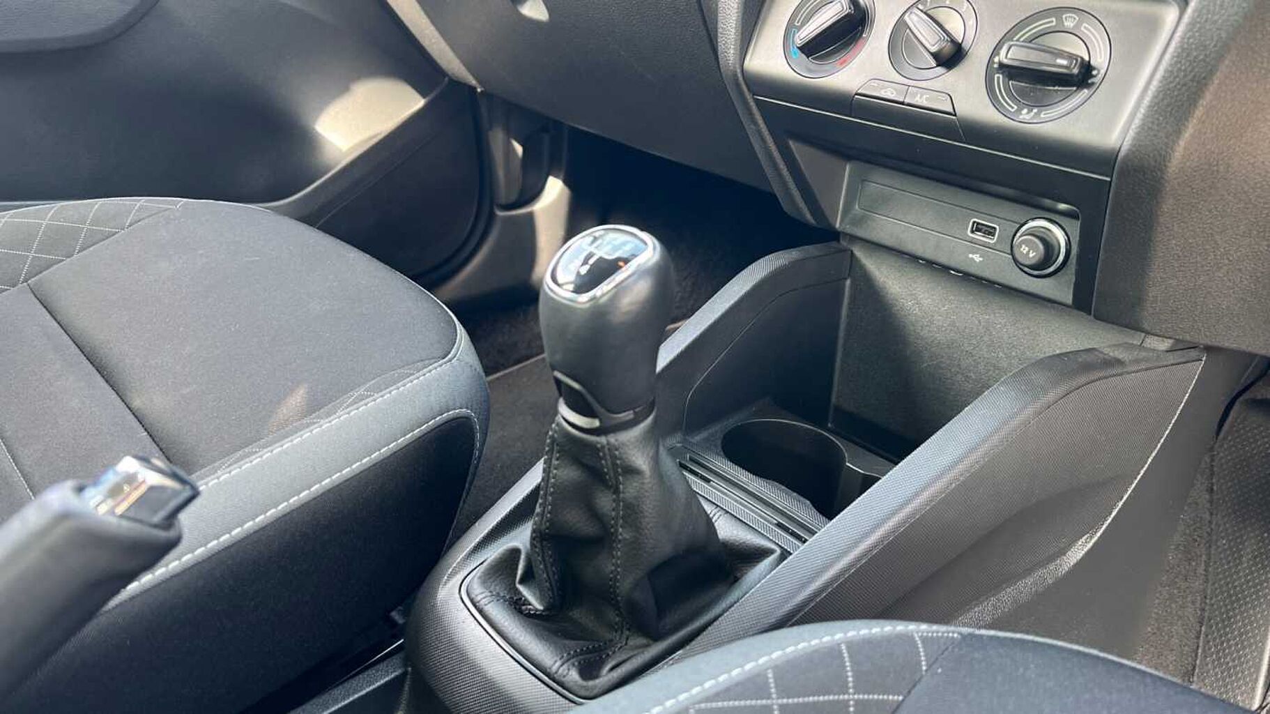 SKODA Fabia 1.0 TSI SE (95PS) S/S 5-Dr Estate
