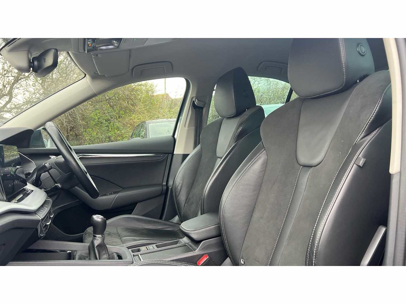 SKODA Octavia Hatchback (2017) 1.5 TSI ACT SE L (150PS)
