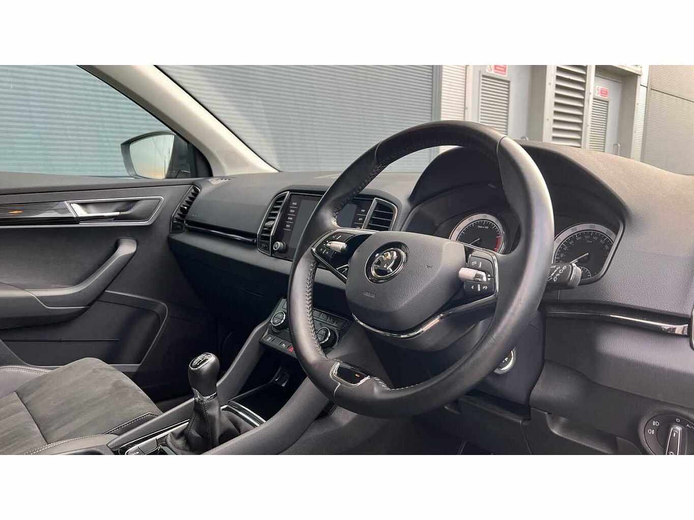 SKODA Karoq SUV 1.0 TSI (110ps) SE L