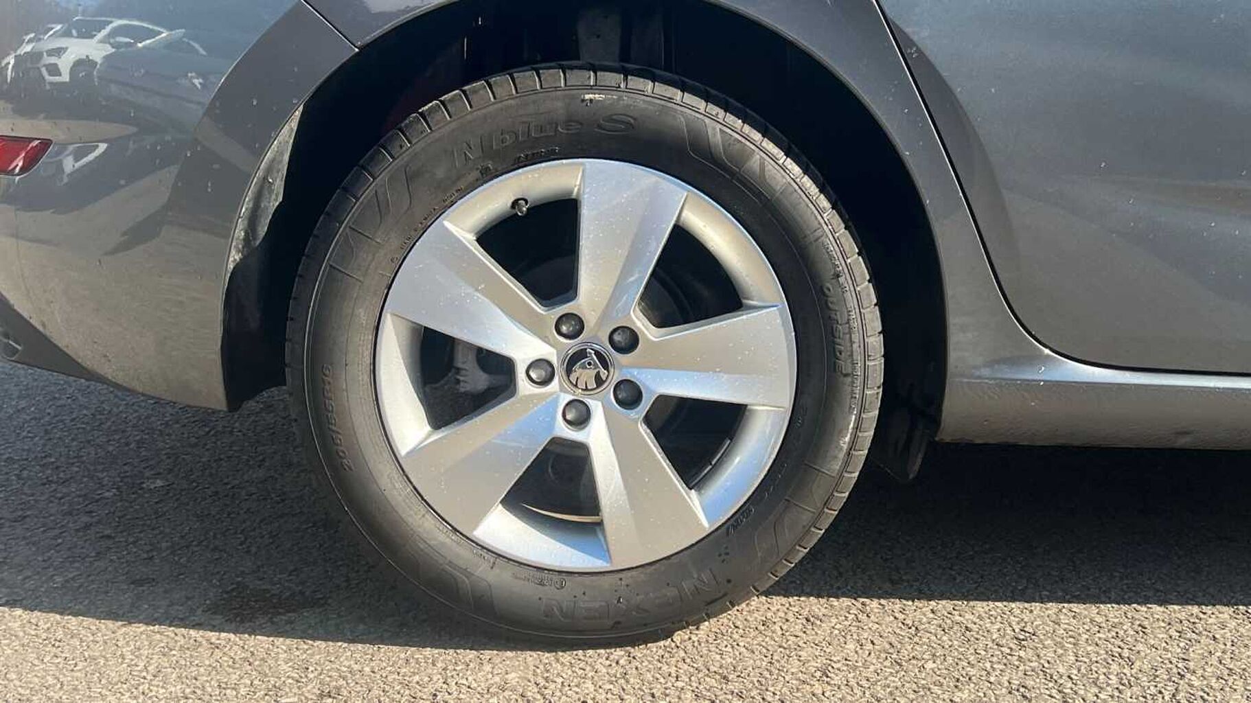SKODA Scala 5-Dr 1.0 TSI (95ps) SE